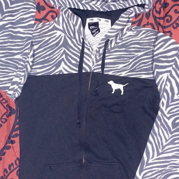 Like new Victoria's secret pink full zip hoodie size small - Picture 2 of 7